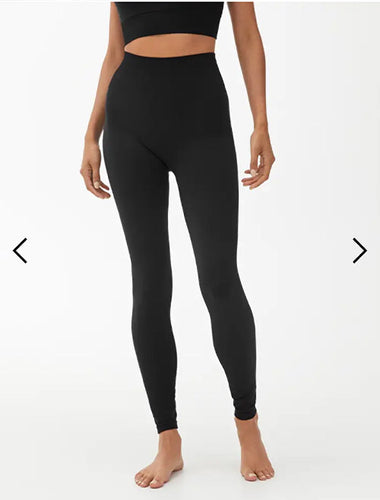 Arket high waist Yogapants made from recycled polyamide